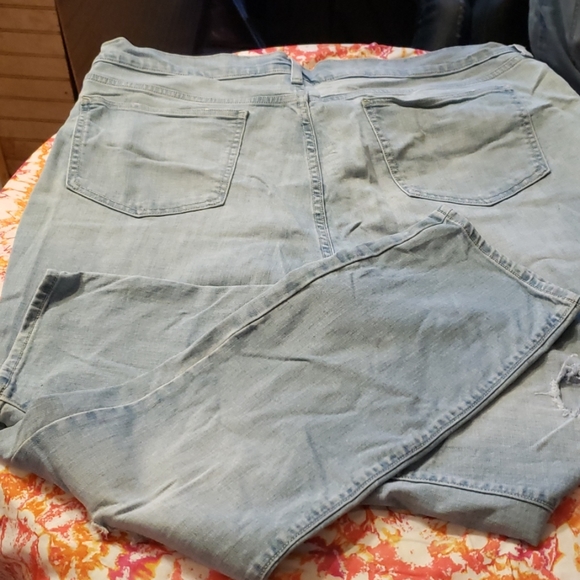 Old navy plus size jeans - Picture 5 of 5
